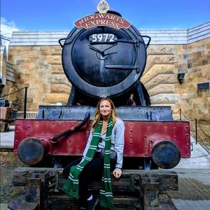Harry Potter Universal Studios Slytherin Scarf